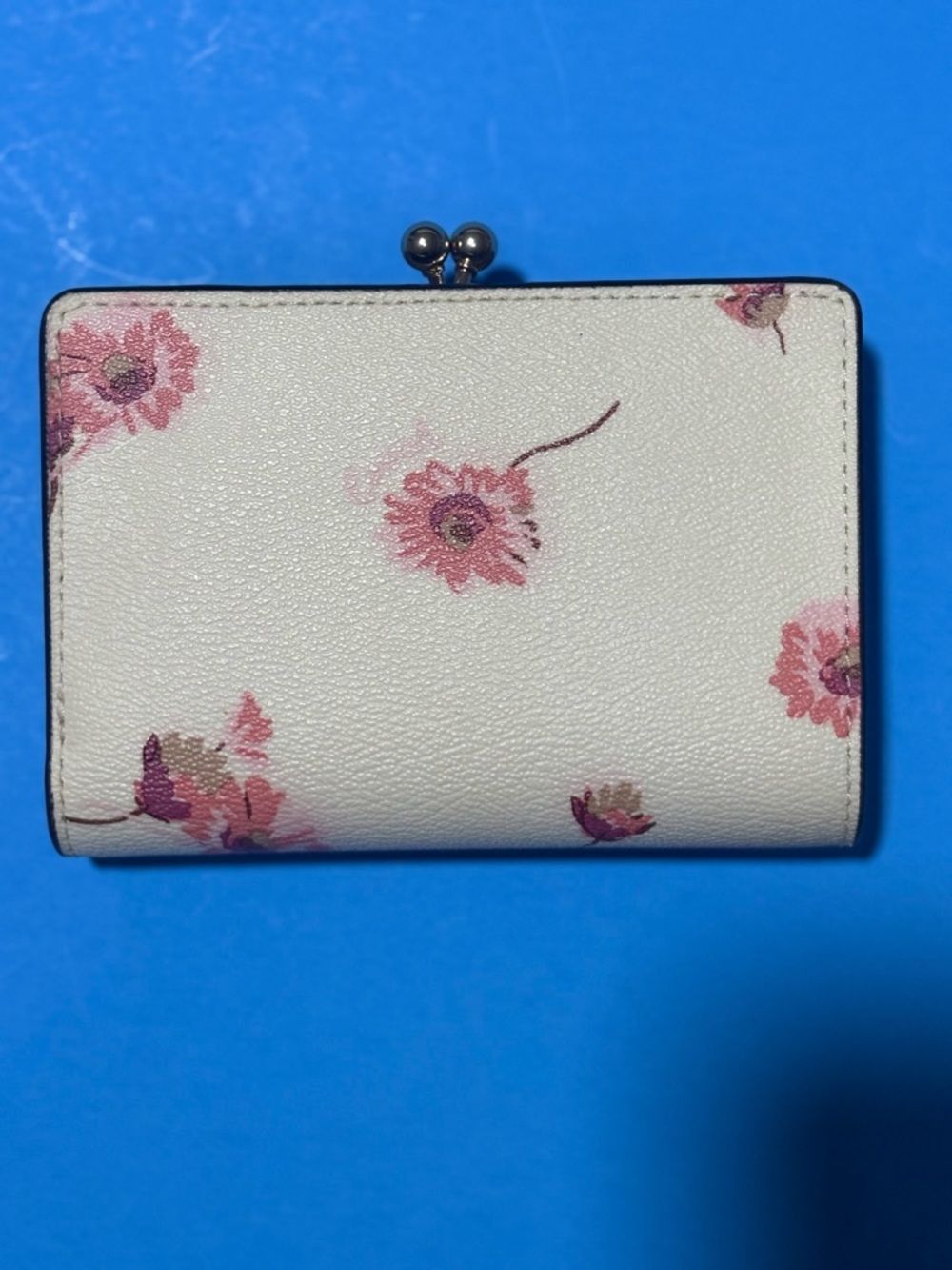 COACH Kisslock Medium Wallet with Multi Floral Print - Japan Released - Picture 3 of 8